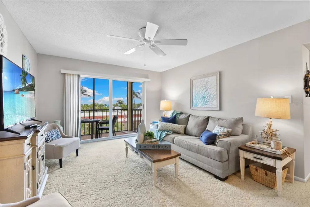 915 BEACH ROAD #318 Siesta Key, FL 34242