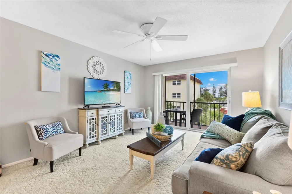 915 BEACH ROAD #318 Siesta Key, FL 34242
