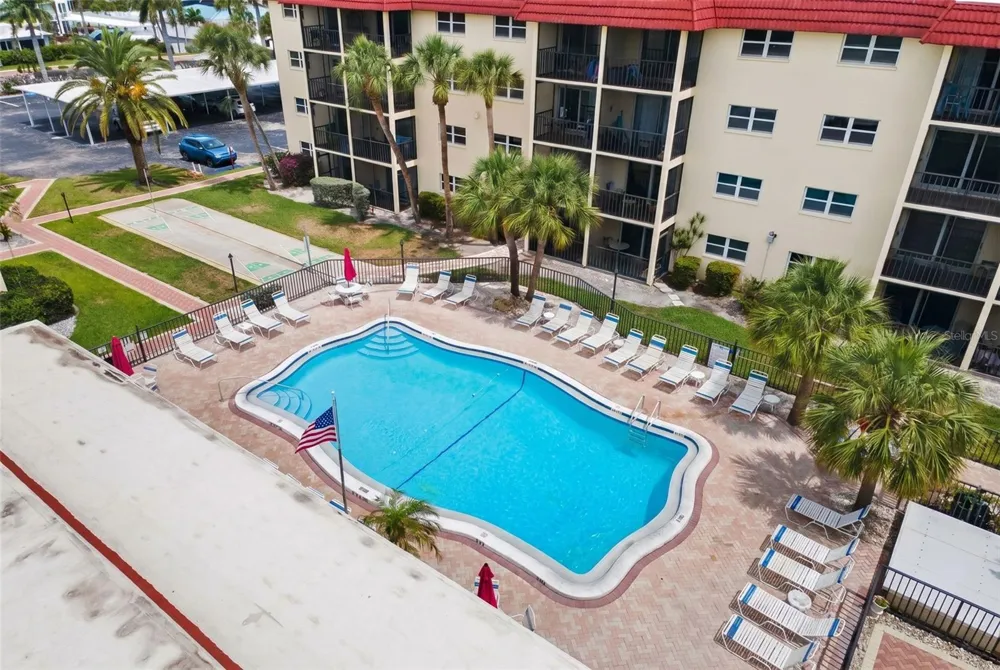 915 BEACH ROAD #318 Siesta Key, FL 34242