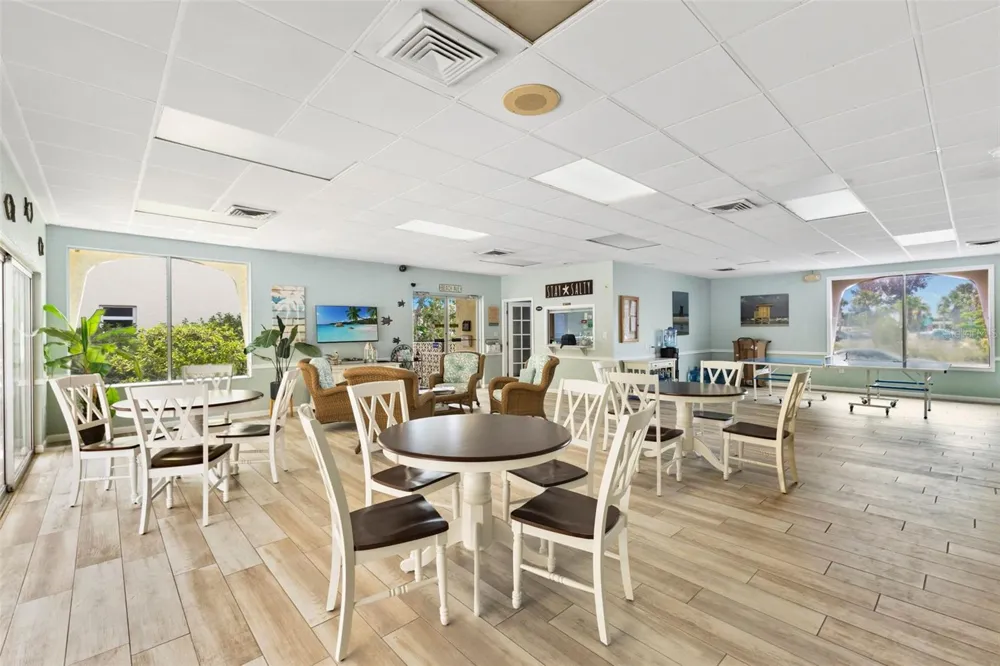 915 BEACH ROAD #318 Siesta Key, FL 34242