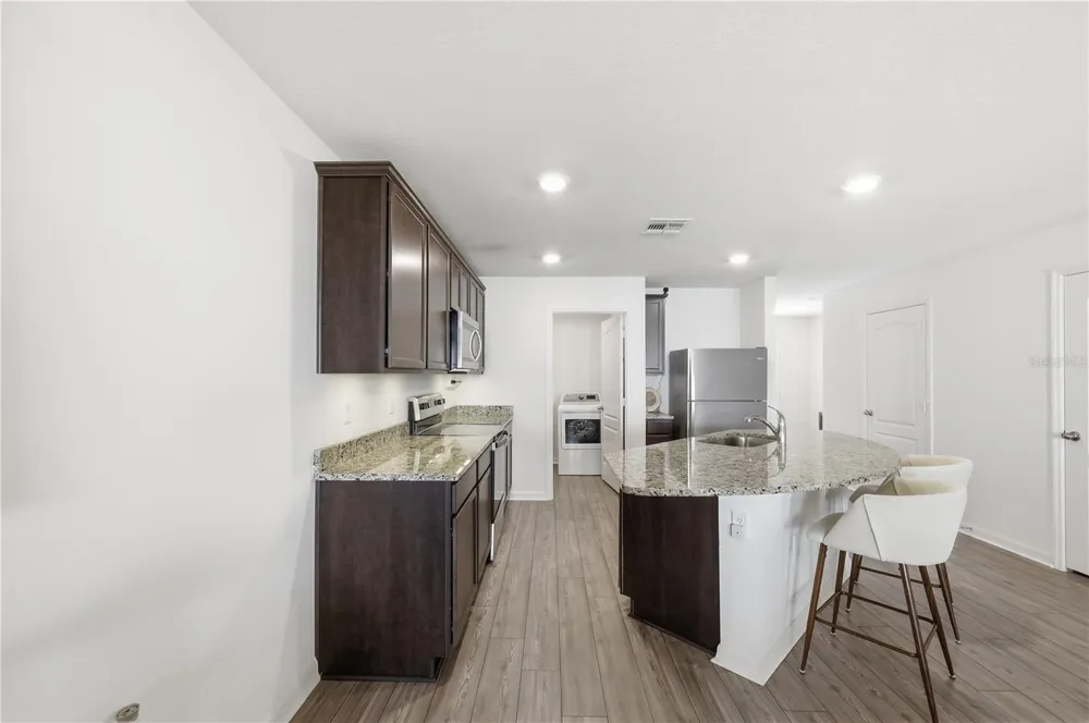 1675 WYNFORD CIRCLE Tavares, FL 32778