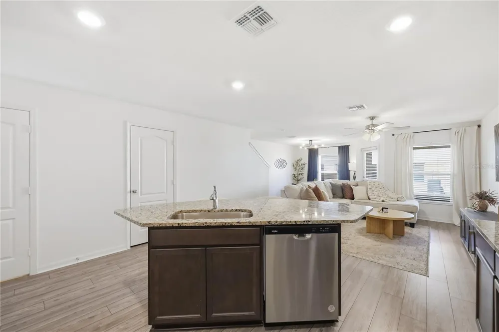 1675 WYNFORD CIRCLE Tavares, FL 32778