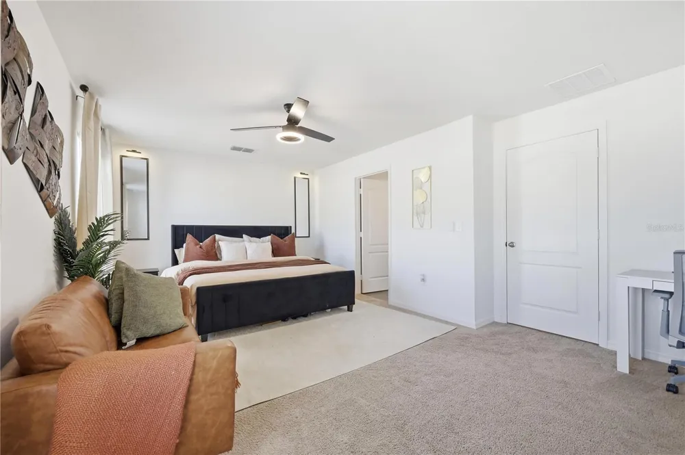 1675 WYNFORD CIRCLE Tavares, FL 32778