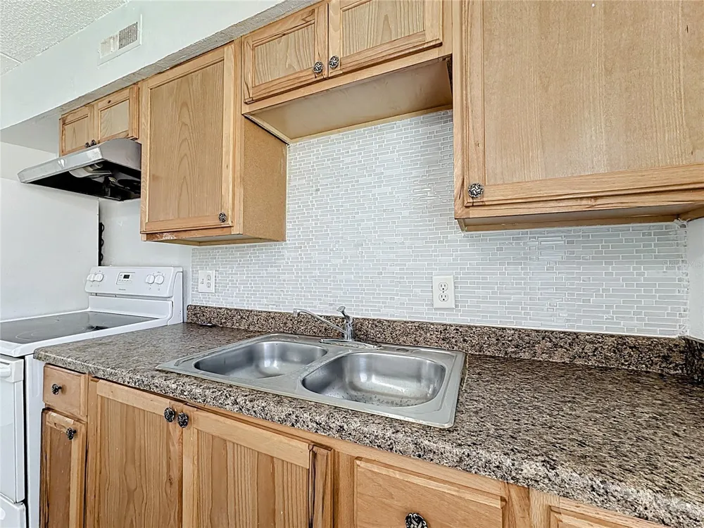 694 MICHIGAN COURT #3 St Cloud, FL 34769