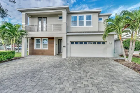 7607 MACKINAW LANE