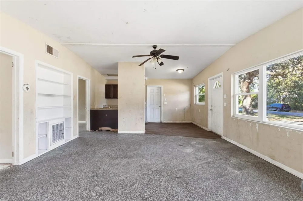 762 VALENCIA AVENUE Orange City, FL 32763