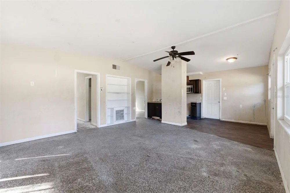 762 VALENCIA AVENUE Orange City, FL 32763