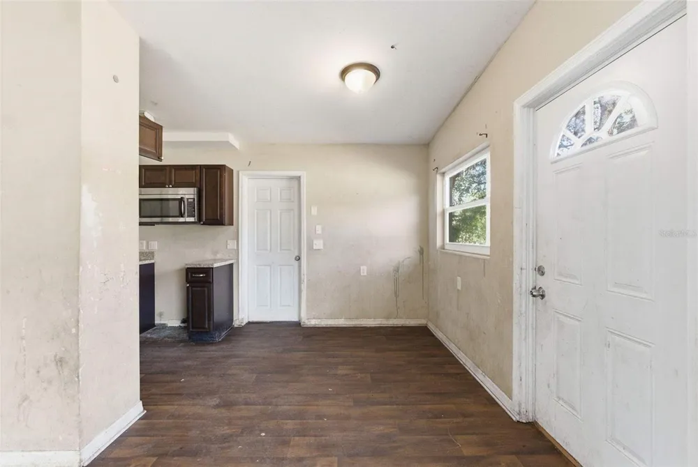 762 VALENCIA AVENUE Orange City, FL 32763