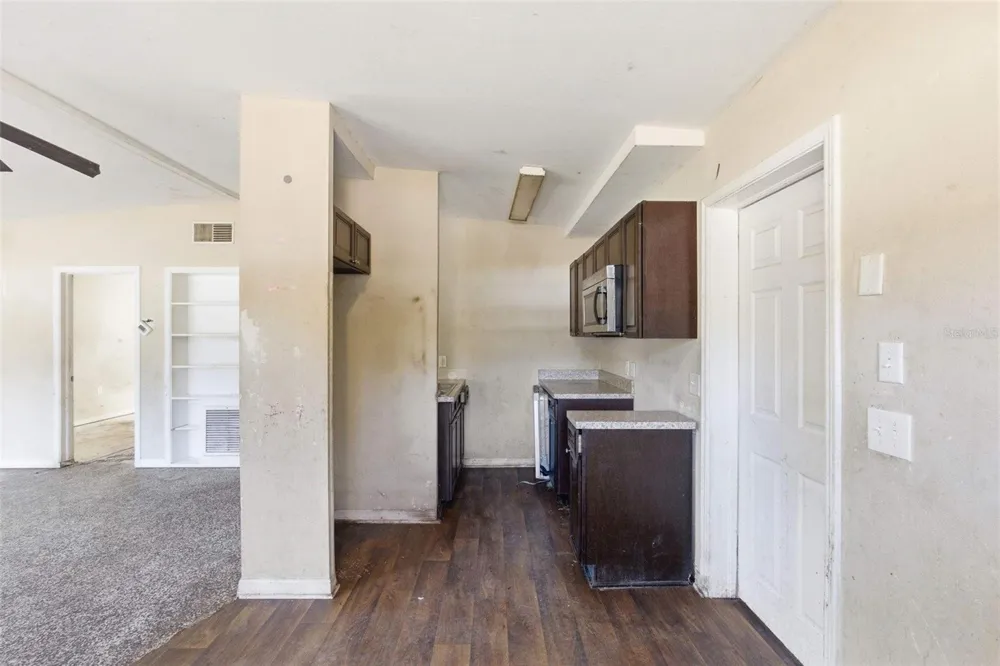 762 VALENCIA AVENUE Orange City, FL 32763
