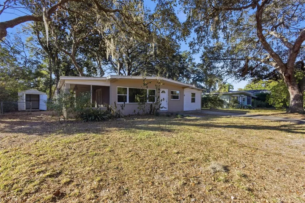 762 VALENCIA AVENUE Orange City, FL 32763