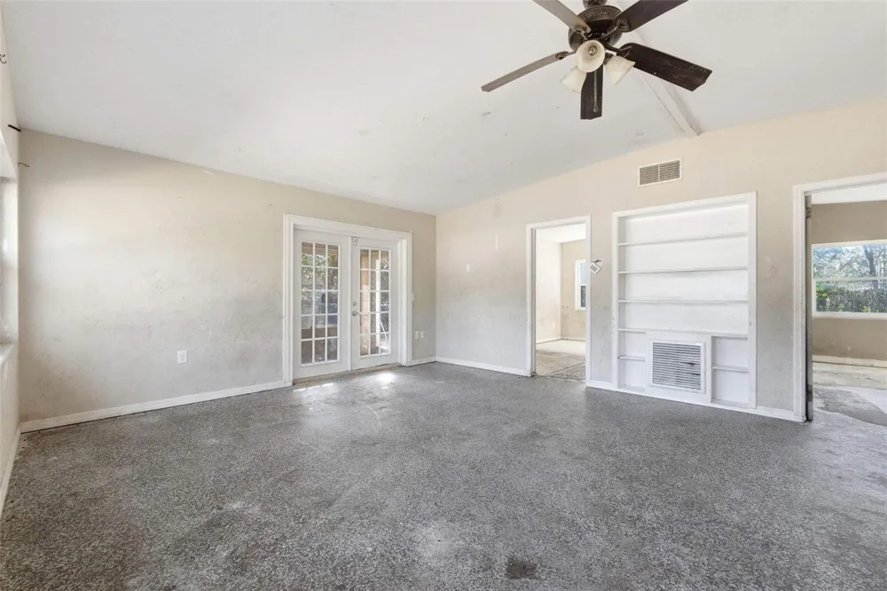 762 VALENCIA AVENUE Orange City, FL 32763