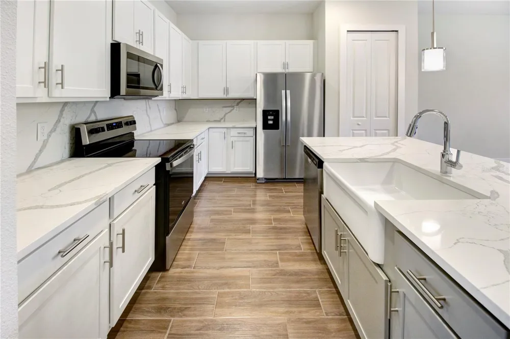 1523 HERITAGE PLACE Oviedo, FL 32765