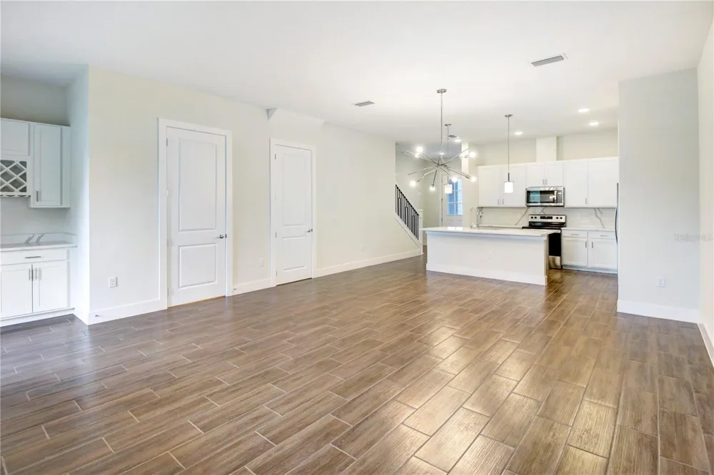 1523 HERITAGE PLACE Oviedo, FL 32765