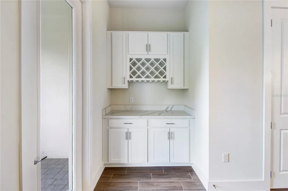 1523 HERITAGE PLACE Oviedo, FL 32765