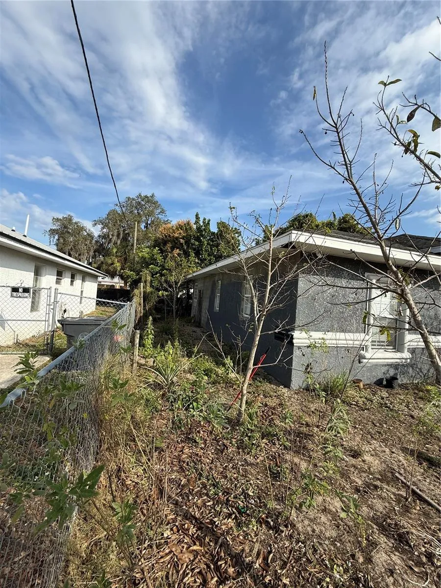 313 E WASHINGTON STREET Avon Park, FL 33825