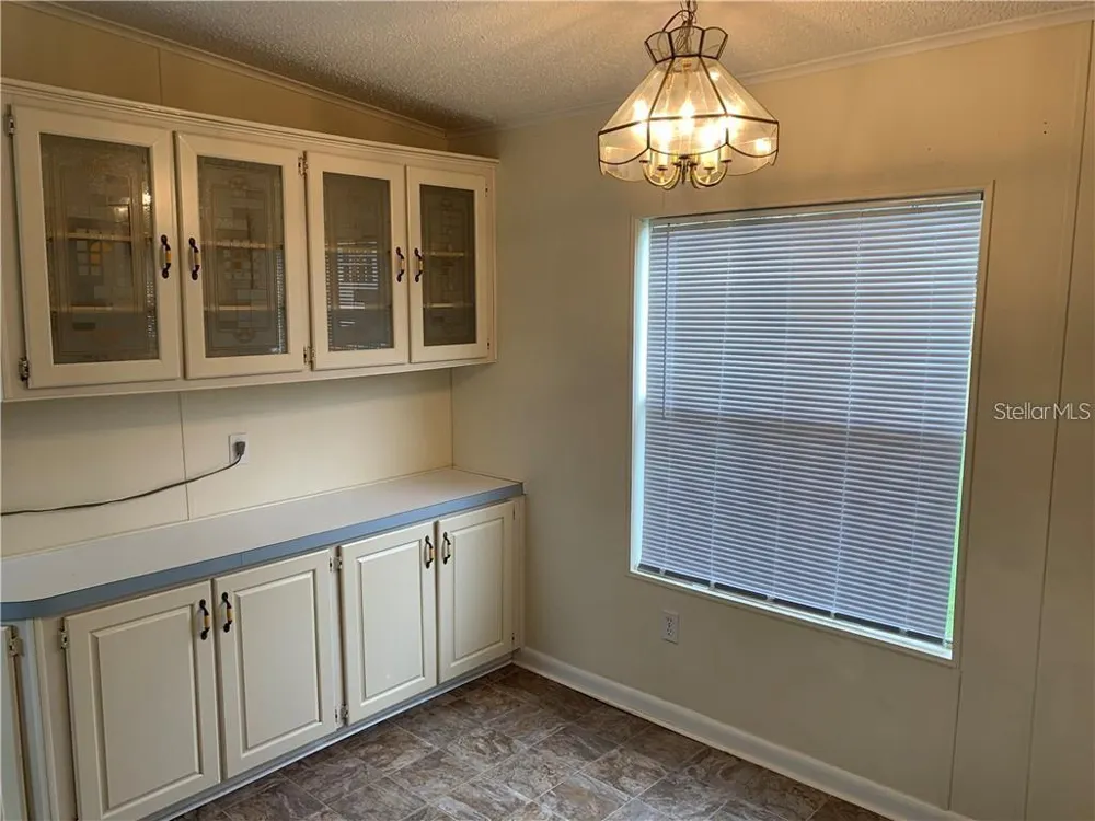 8719 & 8809 LITHIA PINECREST ROAD Lithia, FL 33547