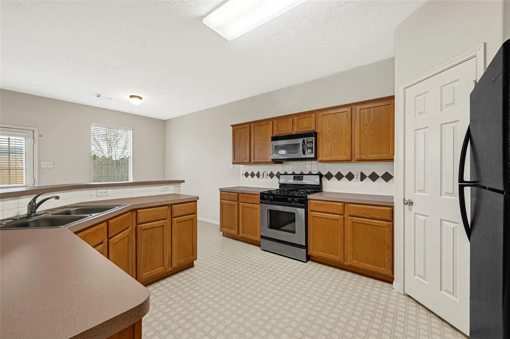 7543 Park Bend Lane Pasadena, TX 77505