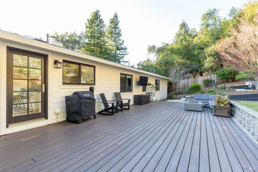 1625 Madrone Avenue Healdsburg, CA 95448