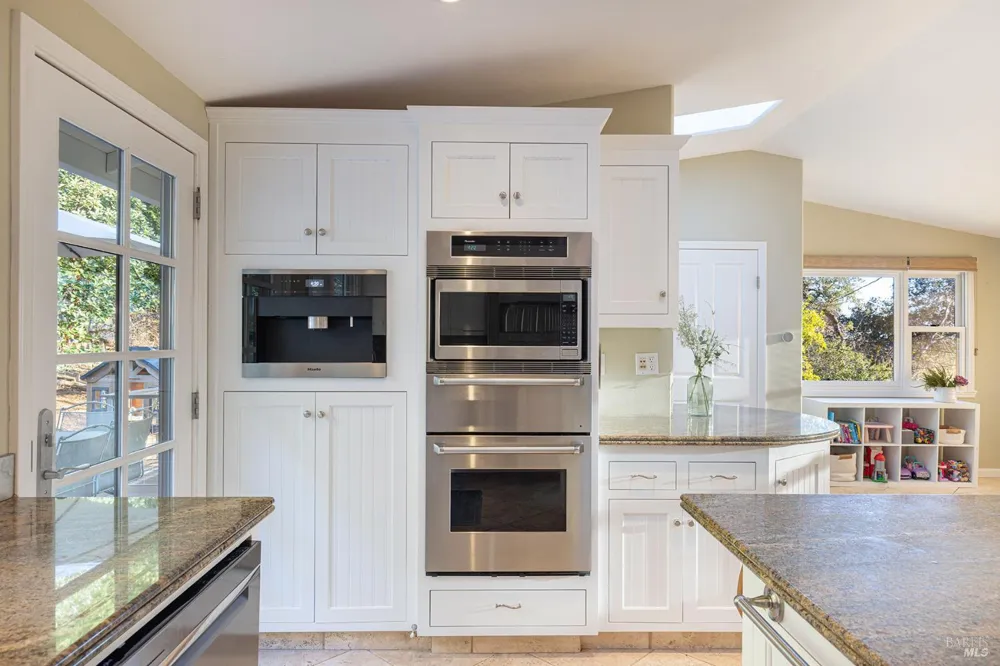 1625 Madrone Avenue Healdsburg, CA 95448