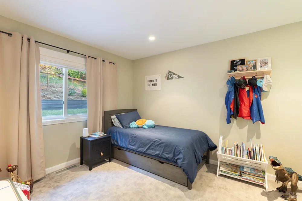 1625 Madrone Avenue Healdsburg, CA 95448