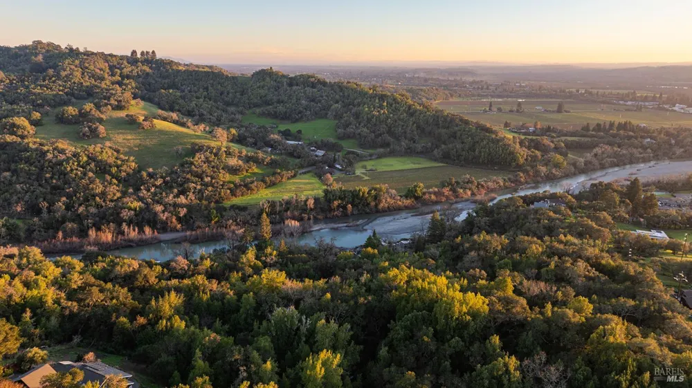 1625 Madrone Avenue Healdsburg, CA 95448
