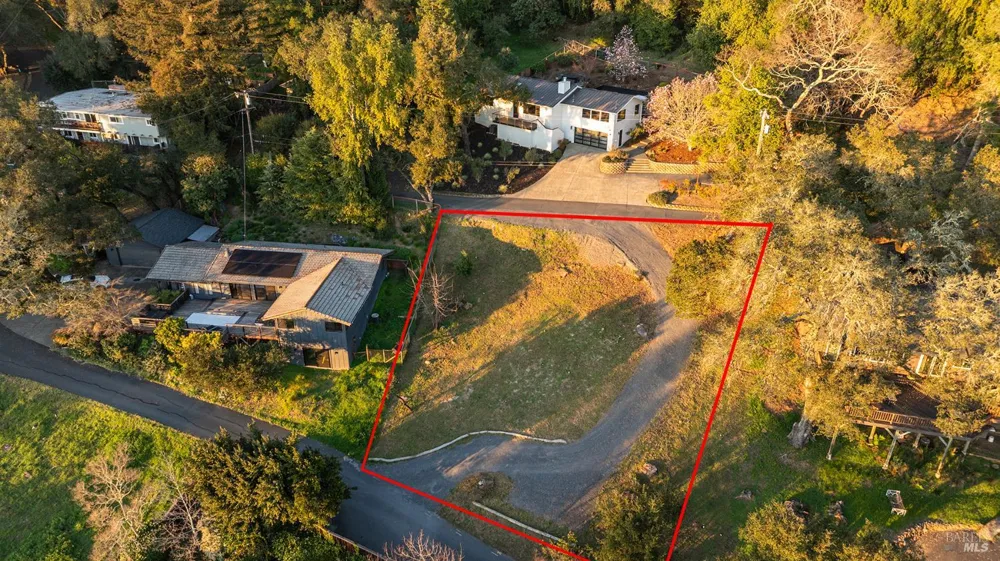 1625 Madrone Avenue Healdsburg, CA 95448