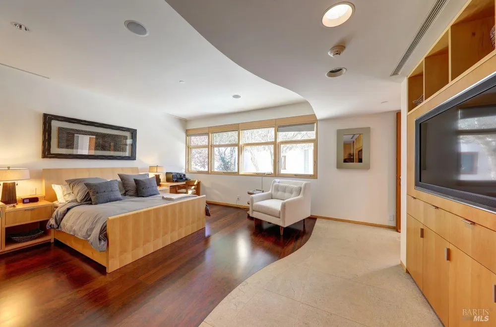 445 Belvedere Avenue Belvedere, CA 94920