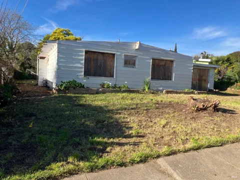 18 Joan Drive