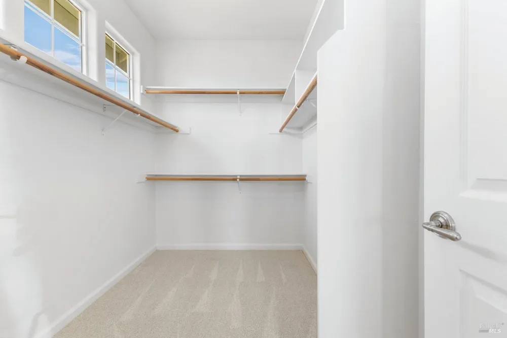 397 Parkview Drive Healdsburg, CA 95448