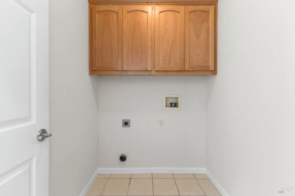 397 Parkview Drive Healdsburg, CA 95448