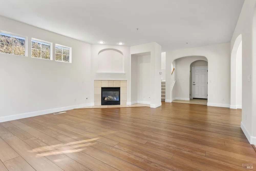 397 Parkview Drive Healdsburg, CA 95448
