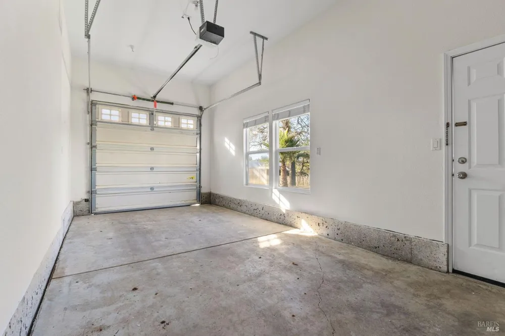 397 Parkview Drive Healdsburg, CA 95448