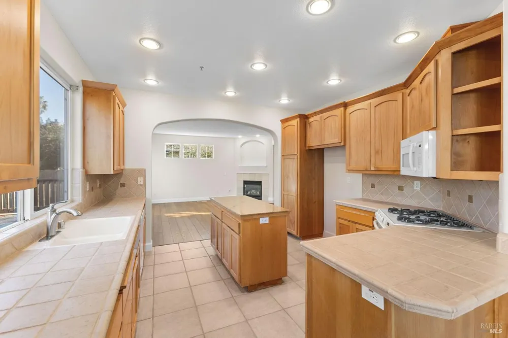 397 Parkview Drive Healdsburg, CA 95448