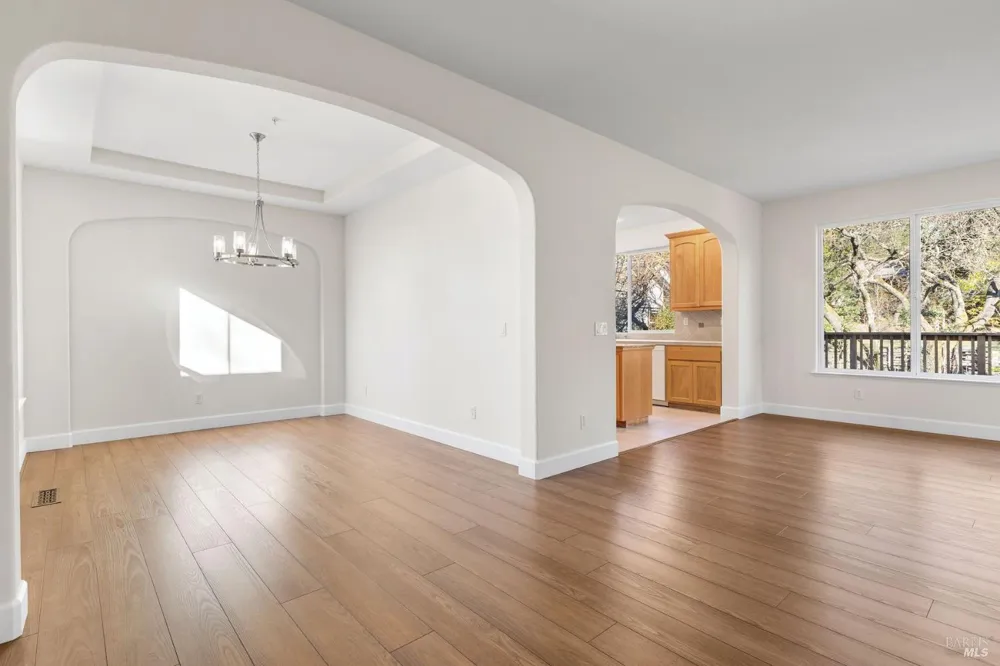 397 Parkview Drive Healdsburg, CA 95448