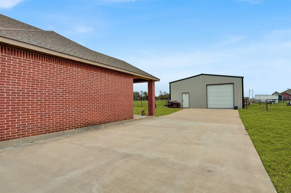 231 Orduna Street Trenton, TX 75490