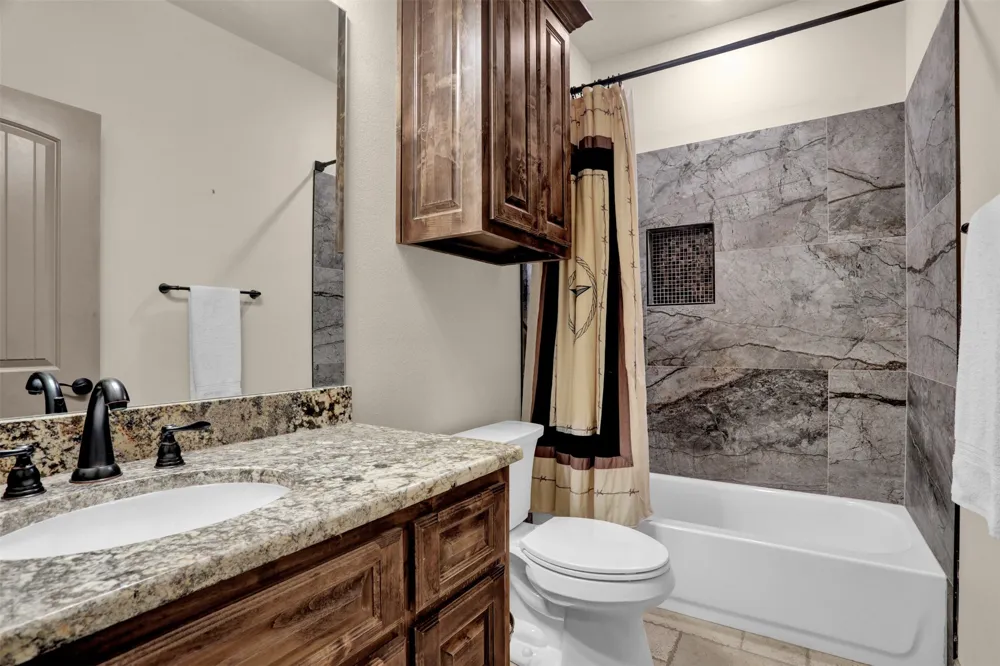 231 Orduna Street Trenton, TX 75490