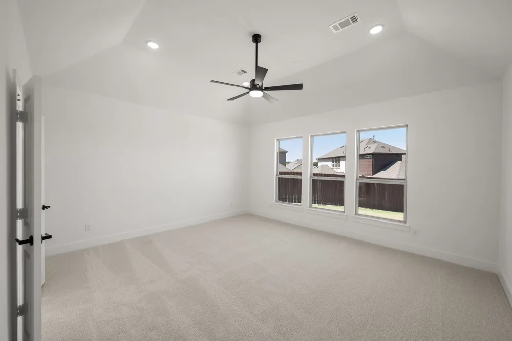 1813 Briarwood Way Midlothian, TX 76065