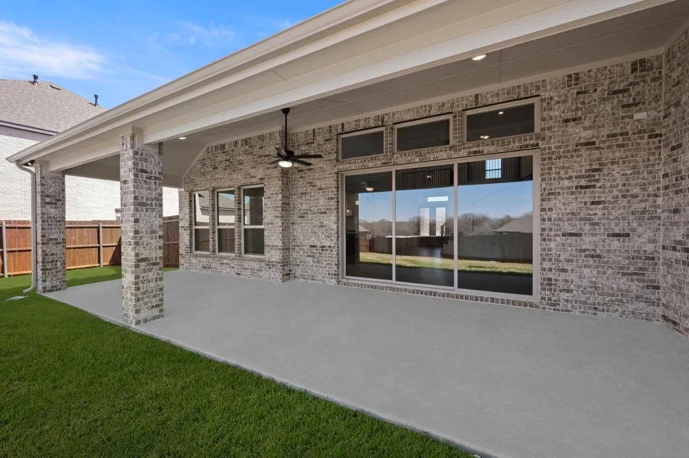 1813 Briarwood Way Midlothian, TX 76065