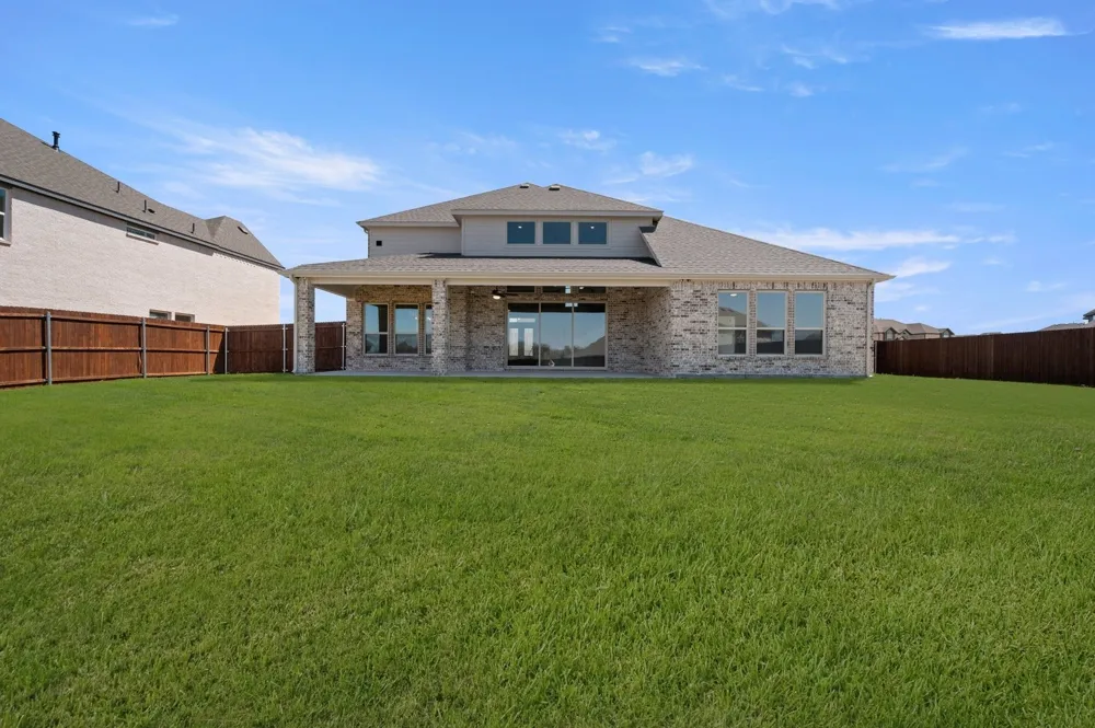 1813 Briarwood Way Midlothian, TX 76065
