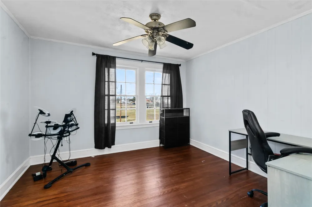 206 S Avenue B Wortham, TX 76693