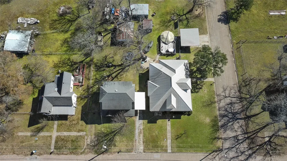 206 S Avenue B Wortham, TX 76693
