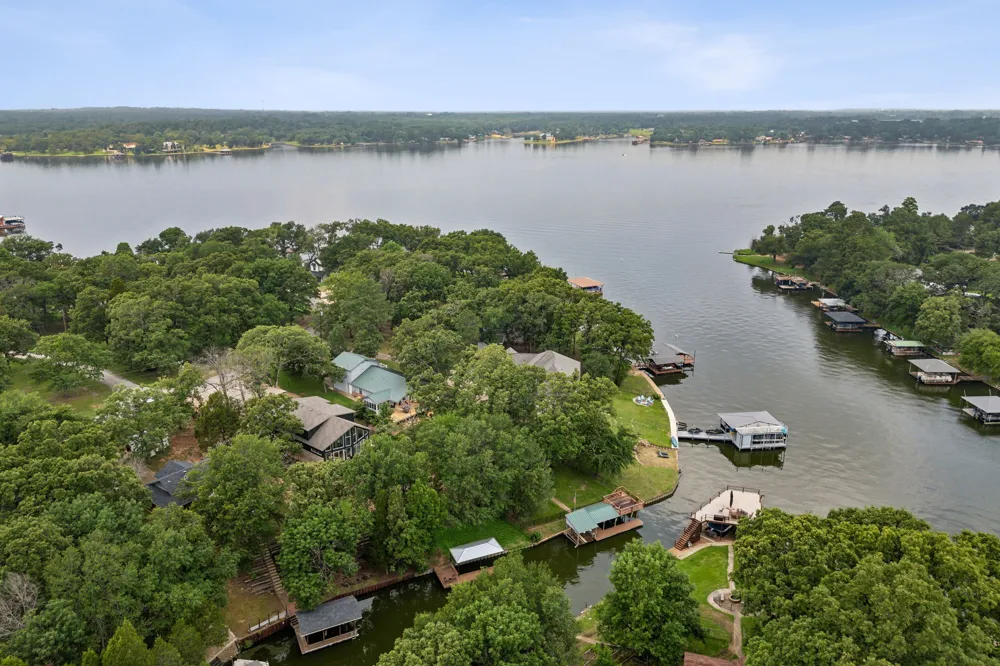 5336 Point La Vista Road Malakoff, TX 75148