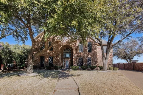 6400 Briercliff Court