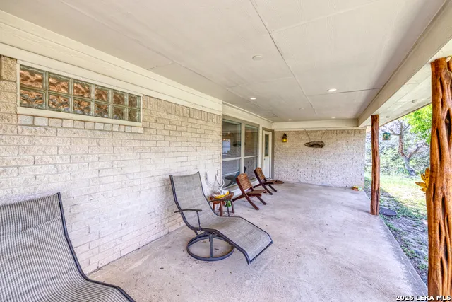 270 Robinson Concan, TX 78838