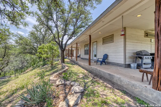 270 Robinson Concan, TX 78838
