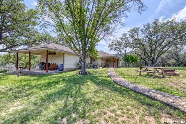 270 Robinson Concan, TX 78838