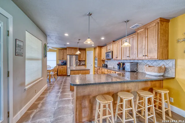 270 Robinson Concan, TX 78838