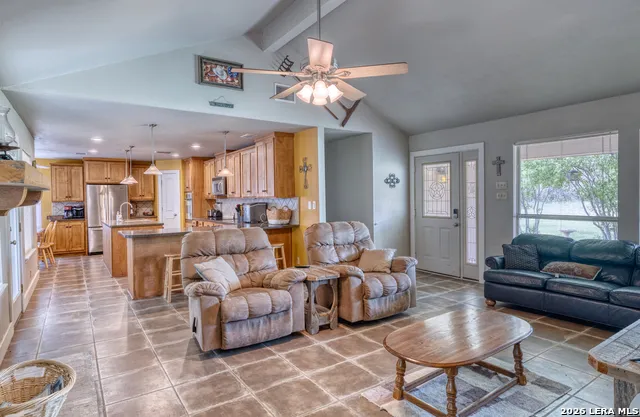 270 Robinson Concan, TX 78838