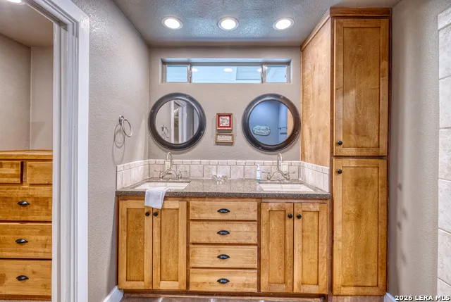 270 Robinson Concan, TX 78838