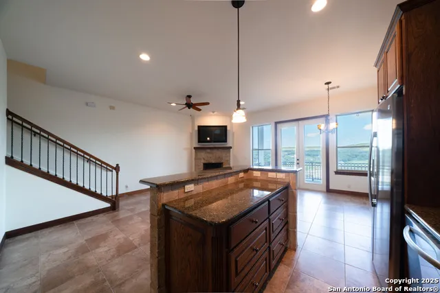 17545 E Reed Parks Rd Unit 2 Jonestown, TX 78645